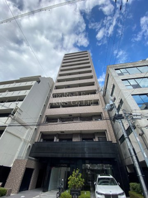 【外観】 | リーガル北堀江 | オシャレで落ち着いた街並みに溶け込んだ素敵な外観です♪