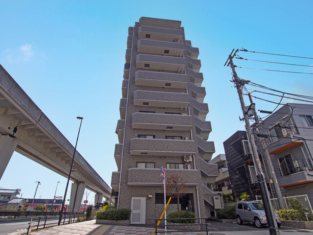 センチュリー西新井Ⅱの外観|平成１０年築・オートロック付きマンション、センチュリー西新井Ⅱは即日現地案内可能となっておりますので、お気軽にお問い合わせください！