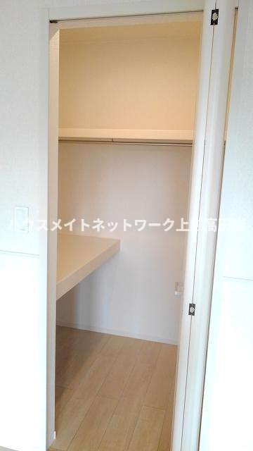 ベル　フルール　Ｂの収納|ウォークインクローゼット