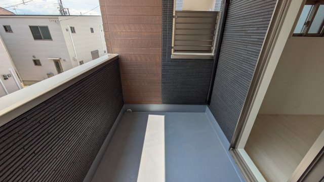 【バルコニー】
