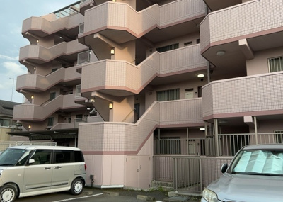 【外観】 | アシェールさがみ野 | マンションの外観は非常に重要なポイントです！外観の善し悪しは資産価値に大きな影響を与えます。外観のいいマンションを購入することで、高値で売却がしやすく、買い手が見つかりやすいというメリットがあります。