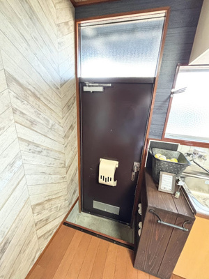 【玄関】 | アジュール塩冶南