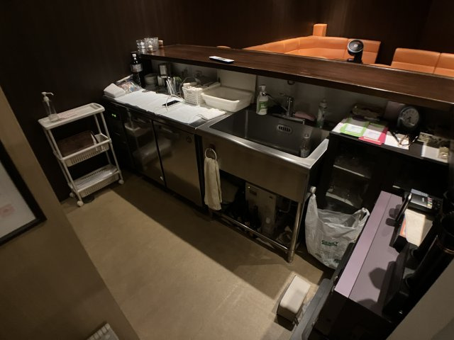 ST-5ビルの内装