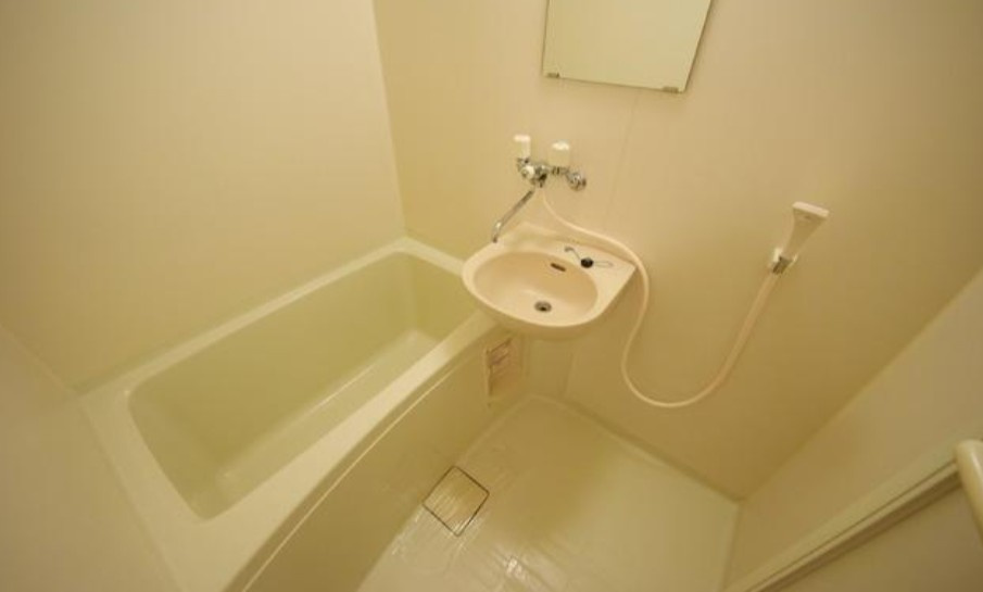 柏市小青田２丁目の賃貸マンションの浴室