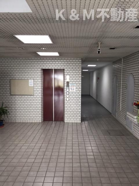 秀和柏レジデンスのエントランス|エントランスです