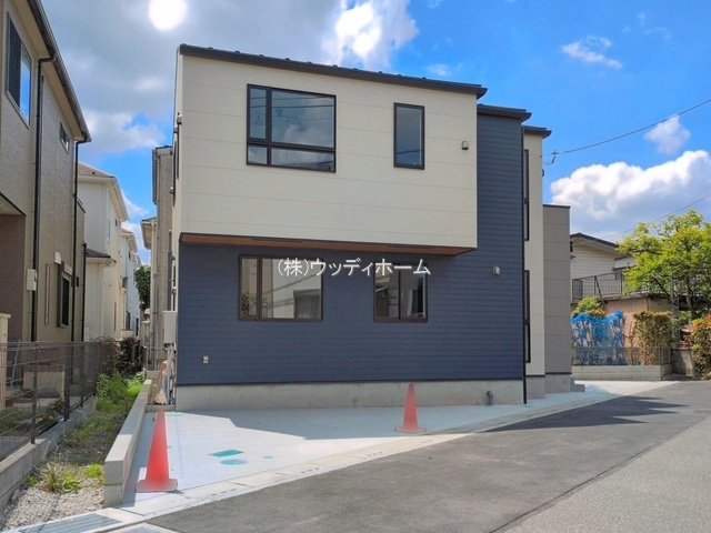 越谷市袋山　新築一戸建ての外観