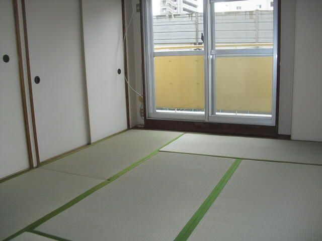 厚木市水引１丁目の賃貸マンションの寝室