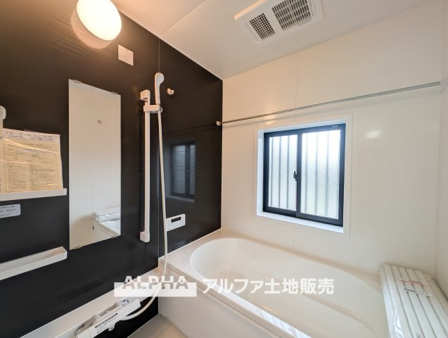 昭島市美堀町２丁目中古戸建の浴室|【Bathroom】
◆風呂◆カビが付きにくく軽くこすれば簡単に落ちるお掃除ラクラク仕様です。