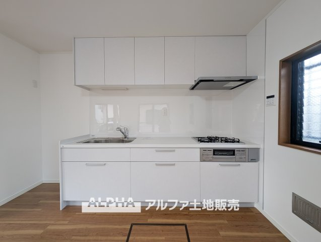 昭島市美堀町２丁目中古戸建のキッチン|【Life without end】
◆心地よさを求めて◆終わりのない暮らしづくりはキッチンから始まる。食事は暮らしの中でとても重要。お洒落なキッチンを使用すれば空間の居心地良さが変わる。