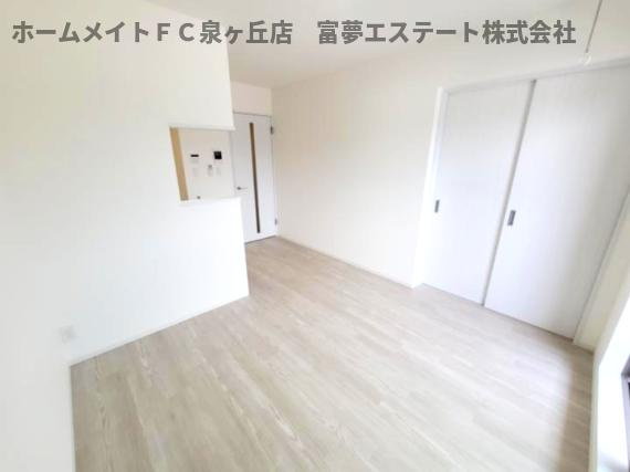 【居間・リビング】 | ジーメゾン高石千代田アクシス | リビングと洋室の戸を閉めたとき