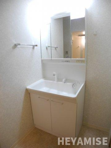 ABITI浜町の独立洗面台|※家具・家電付きのお部屋です※