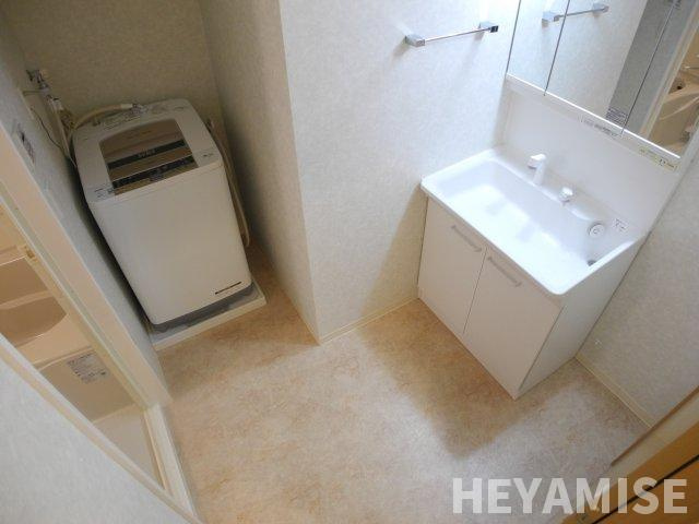ABITI浜町の洗面所|※家具・家電付きのお部屋です※