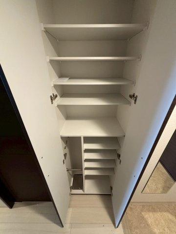 ラ・フォルム本町WESTの収納