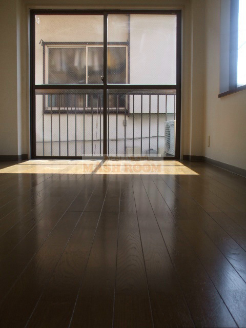 シュ・アイ高円寺の居間・リビング|他部屋の参考写真です