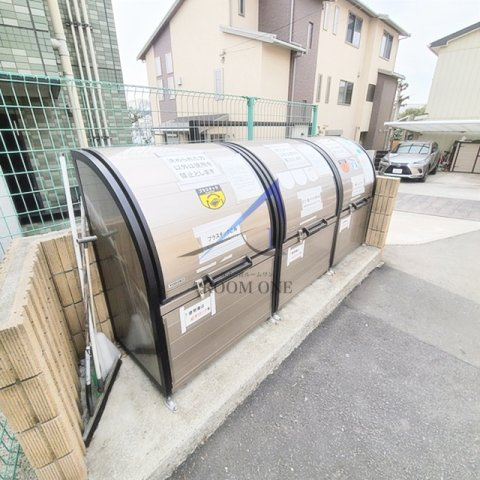アルクツールス菊名のその他共用部分|敷地内ごみ置き場です。