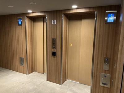 【その他共用部分】 | ブランズシティ湘南台 | エレベーター付き！荷物の多い日や疲れた日でも、3階までラクラク上がれます☆