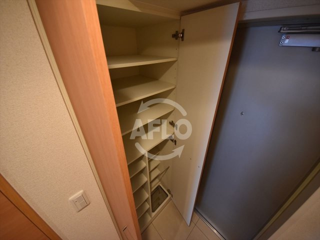 グラマシー京橋　鴫野小学校区の収納|グラマシー京橋　シューズボックス