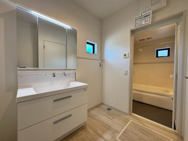 所沢市上安松新築戸建の独立洗面台