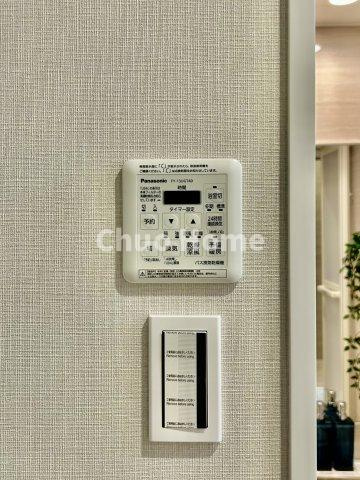 シティコープ西葛西の冷暖房・空調設備|【浴室乾燥機】暖房・冷風・換気・乾燥が可能です。毎日を快適に過ごせるうれしい機能が揃っています。雨の日の洗濯物も安心です。
