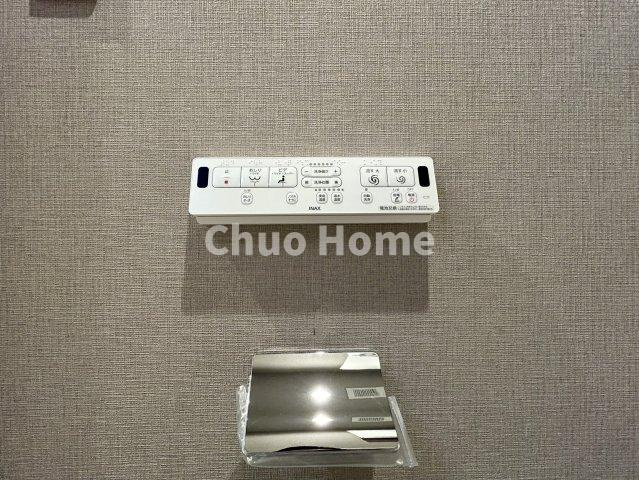 シティコープ西葛西の内装|【ウォシュレット】清潔に使いたいお手洗いには最適な設備です。もちろんウォームレットも標準装備です。