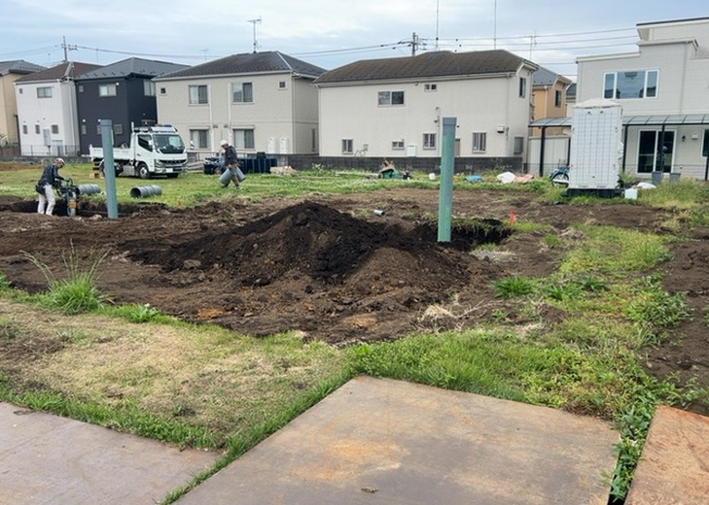 【外観】 | 物件の詳細については、現地を見てわかること以外に、役所や法務局などで調べないとわからないことがあります。そのため、現地に行く場合は、もしこの物件を買ったらどのような生活ができるかをイメージしましょう。