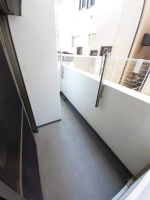 L plageのバルコニー