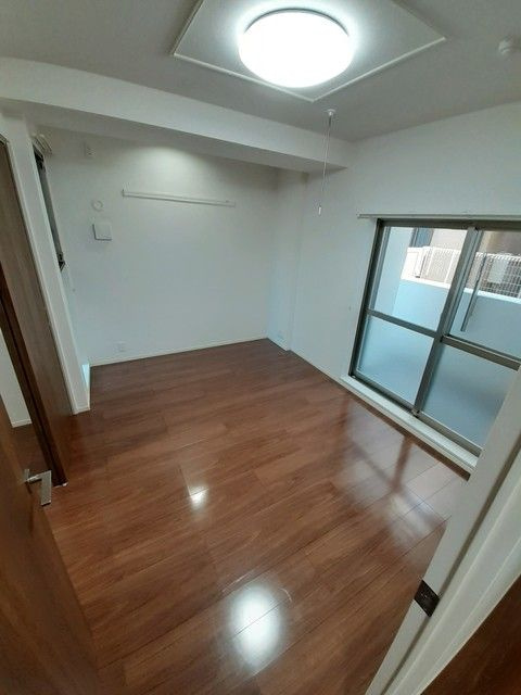 L plageの寝室