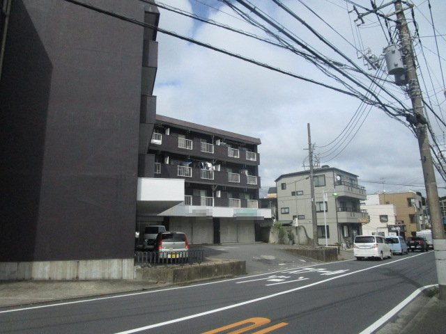 横浜市緑区鴨居６丁目の倉庫
