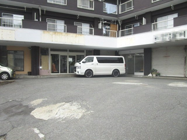 横浜市緑区鴨居６丁目の倉庫