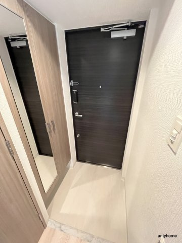 エスリードレジデンス大阪ウエストコート　仲介手数料無料の玄関