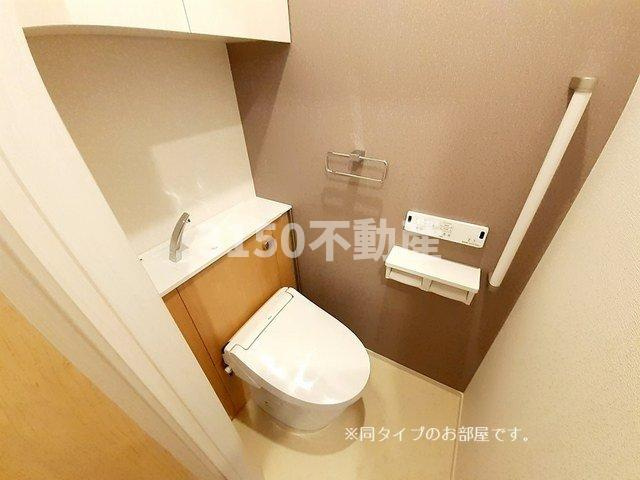 エス　ウィステリア　Ⅱのトイレ|シンプルで使いやすいトイレです