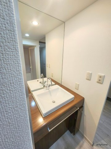 KDX堺筋本町レジデンス　仲介手数料無料の独立洗面台
