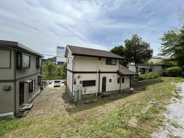 あきる野市牛沼　閑静な住宅街の中古戸建！土地広々約145坪！の外観