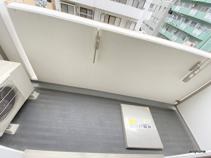 セレニテ上町台　仲介手数料無料のバルコニー