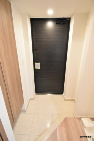 ルネフラッツ谷町四丁目　仲介手数料無料の玄関