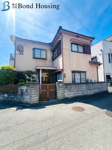 南東角地で陽当たり良好　大久保町西島　中古戸建の前面道路含む現地写真