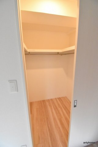 セレニテ西中島アリア壱番館　仲介手数料無料の収納