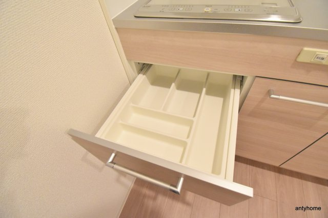 セレニテ西中島アリア弐番館　仲介手数料無料の収納