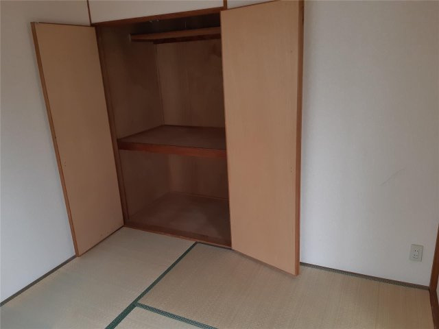 中川マンションの収納