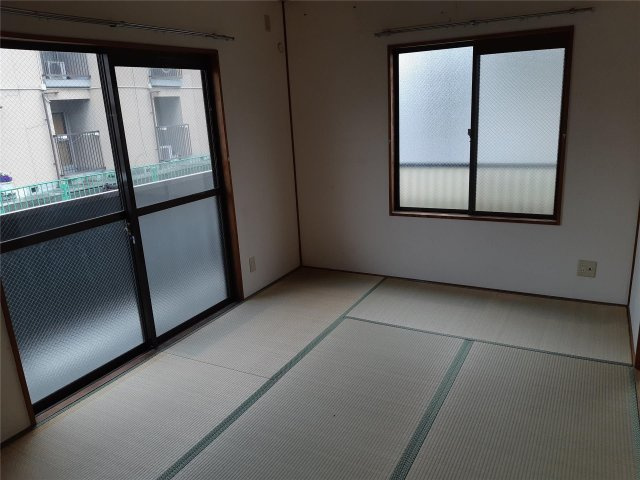 中川マンションの和室