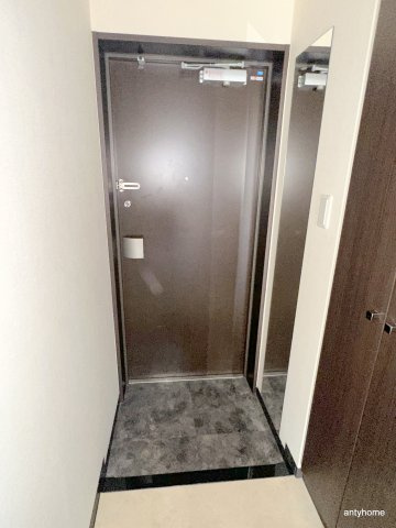アプリーレ南堀江　仲介手数料無料の玄関
