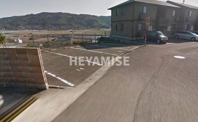 アメニティ裕の駐車場