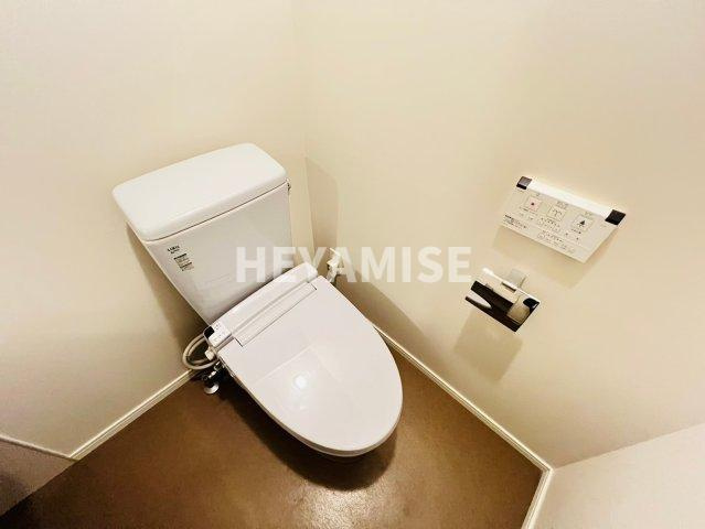 APARTMENTS CODE ISAHAYAのトイレ|※室内画像は別号室のもの
