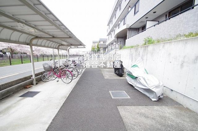 【その他共用部分】 | ラ・プランタン | 敷地内駐輪場完備