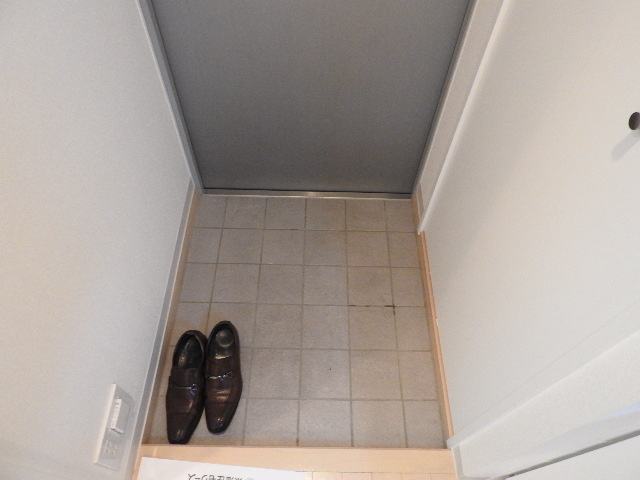 アクシス元住吉　の玄関