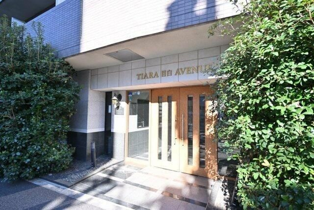 ティアラ目白ＡＶＥＮＵＥのエントランス