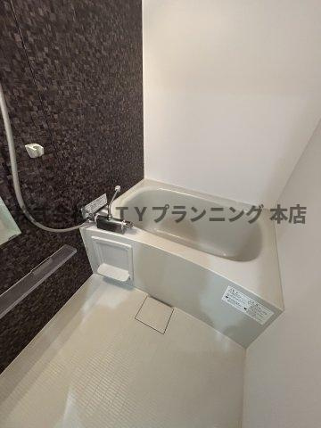 仲介手数料０円！LUORE浄心の浴室