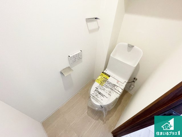 プラウドシティ伊丹のトイレ|1・2階の2ヶ所にあるので、朝の忙しい時間の順番待ちもなく、深夜の利用にも大変便利です。