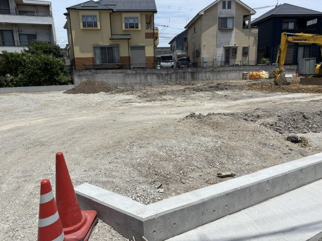 加古郡播磨町北本荘の前面道路含む現地写真