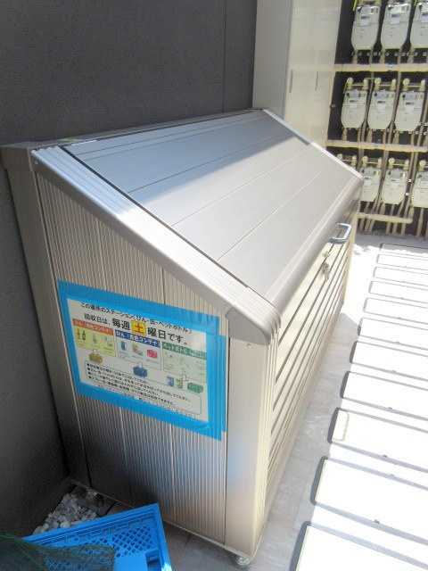 ヴィラ・ブランシュのその他|★入居専用ゴミストッカー★